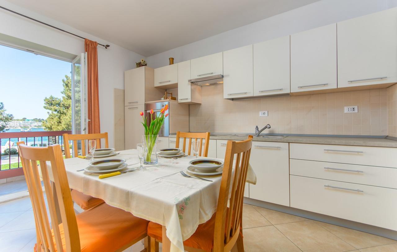 Riva Apartment